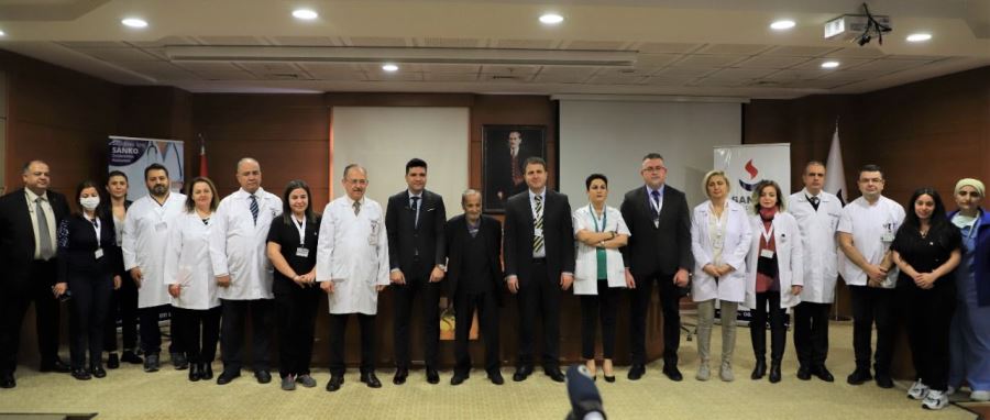 SANKO Üniversitesi Hastanesi’nde ilk canlı vericili karaciğer nakli yapıldı. SANKO Üniversitesi hastaneleri 