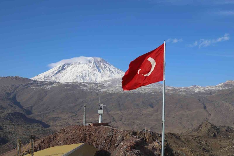 Terörden arındırılan Ağrı Dağı’nın eteğine kurulan üs bölgesi ile çevrenin güvenliği sağlanacak
