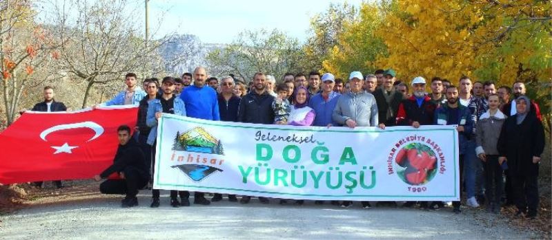 (ÖZEL) 500 kişi katıldığı ‘Geleneksel Doğa Yürüyüşü’ renkli görüntülere sahne oldu
