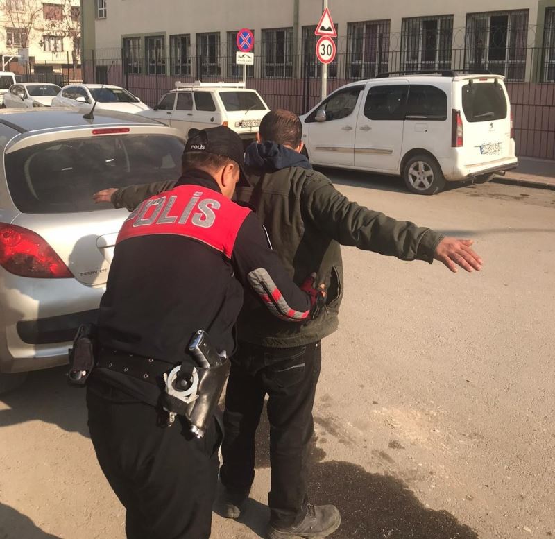 Gaziantep’te okul çevrelerinde huzur-güven uygulaması yapıldı
