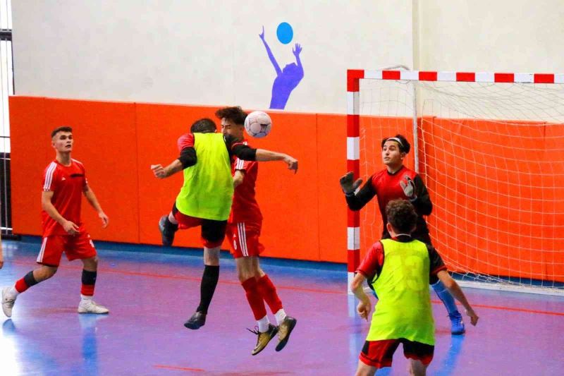 Okullar arası futsal da şampiyonlar belli oldu
