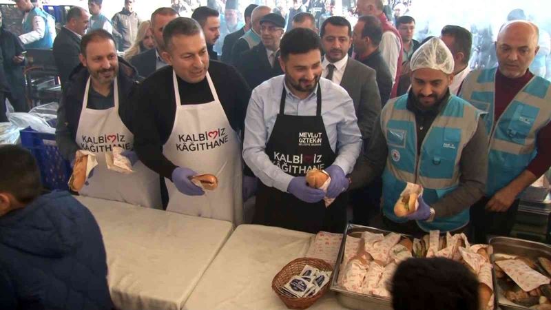 Kağıthane’de 20 bin kişiye balık ekmek dağıtıldı
