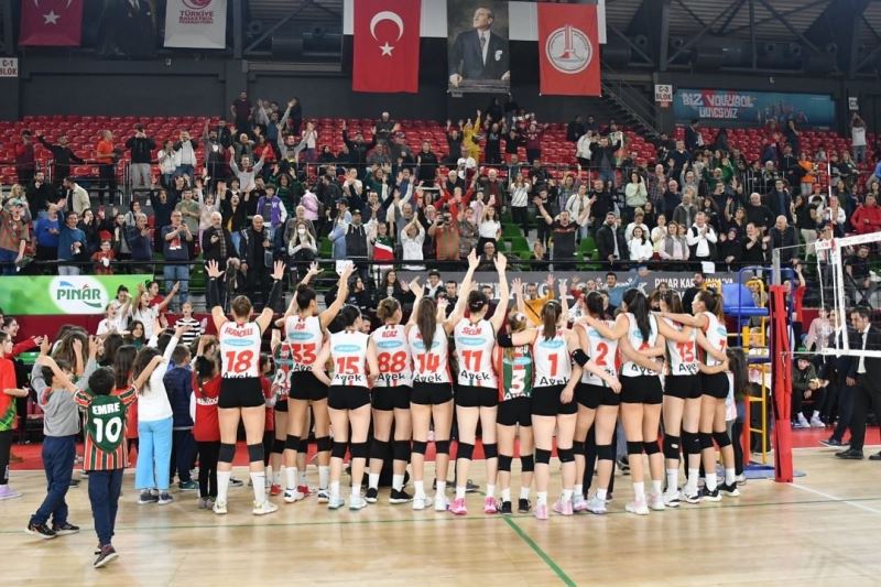 Karşıyaka Voleybol, pes etmedi
