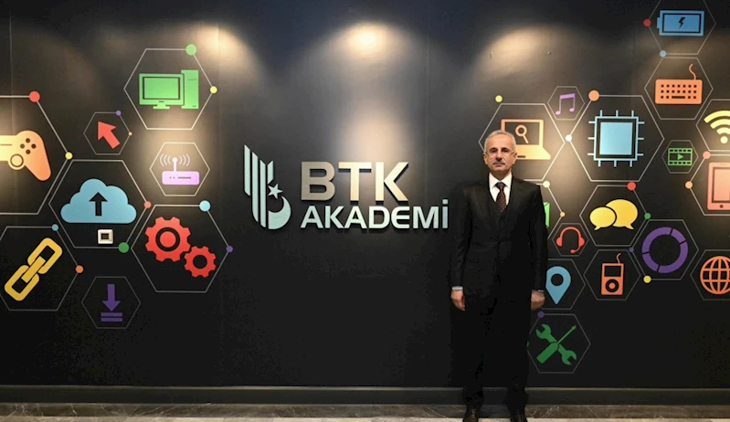 BTK AKADEMİ, SİBER VATAN İÇİN HEM EĞİTİYOR HEM İSTİHDAM SAĞLIYOR