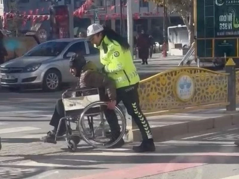 Elazığ’da Polisler Örnek Davranışları İle Gönülleri Fethetti