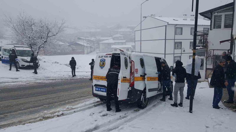 112’yi aradı, hastanede kurtarılamadı
