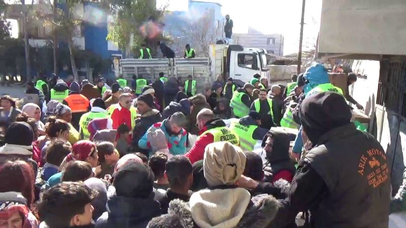 Hatay Kırıkhan’da depremzedelerin yardım teşekkürü
