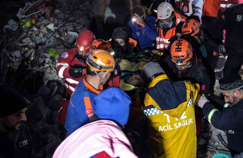 Depremin 111. saatinde kurtarıldı, oğullarına kebap sözü verdi
