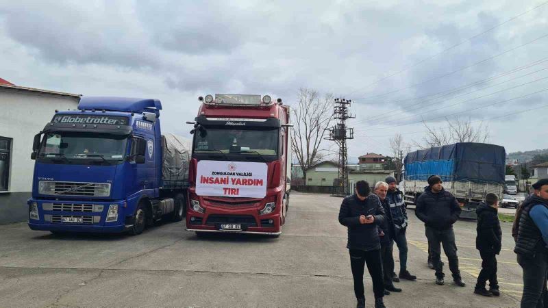 Deprem bölgesine Alaplı’dan 15 tır yakacak yardımı
