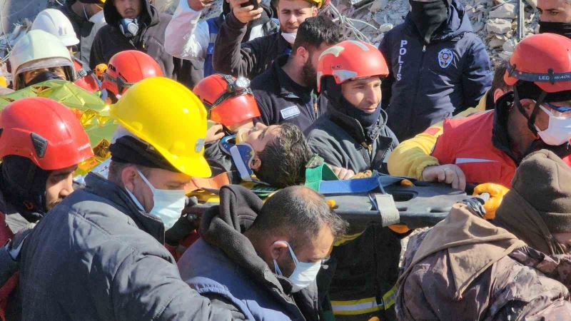 152 saat sonra kurtarılan Ahmet’in ilk sözleri ’Amca su istiyorum’ oldu
