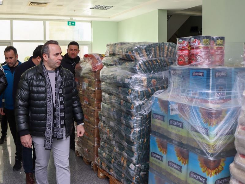 Yalova Belediyesi’nden depremzedelere “sosyal market” hizmeti
