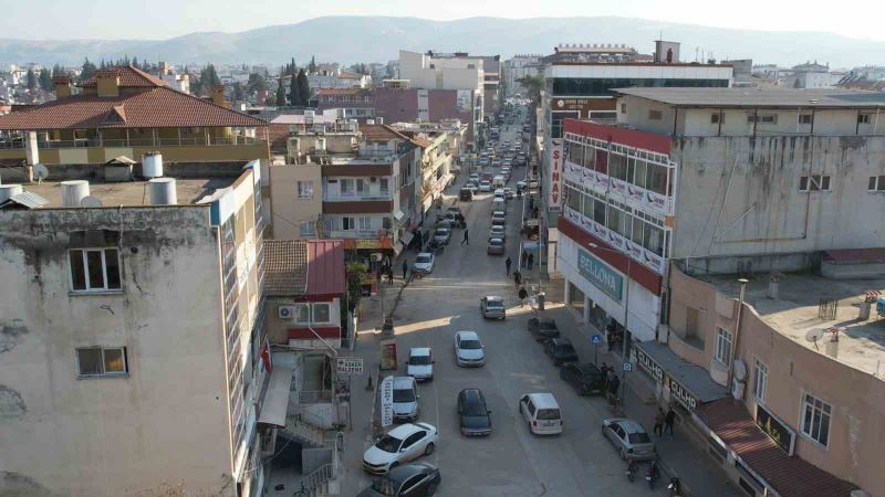 Hatay’da yaralar sarılmaya devam ediyor
