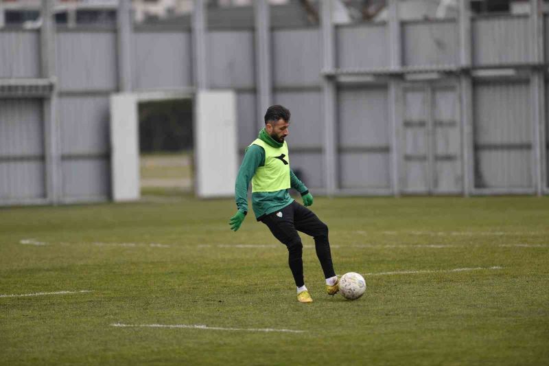 Bursaspor 5’e 2 pas pres çalıştı
