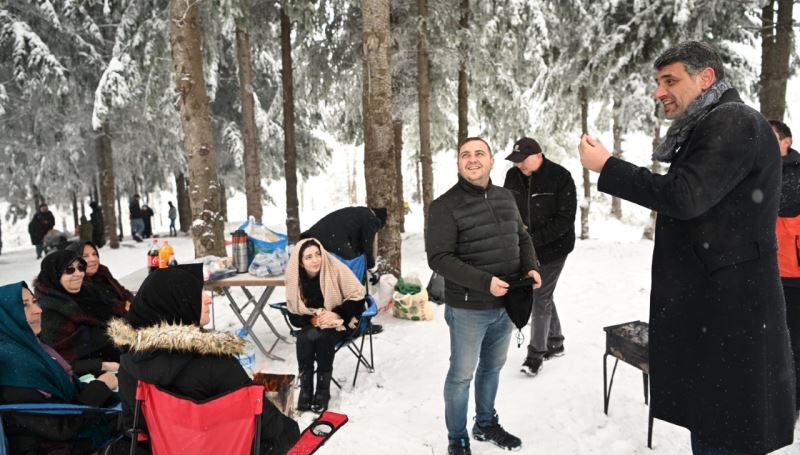 Kartepe’de karın tadını çıkardılar
