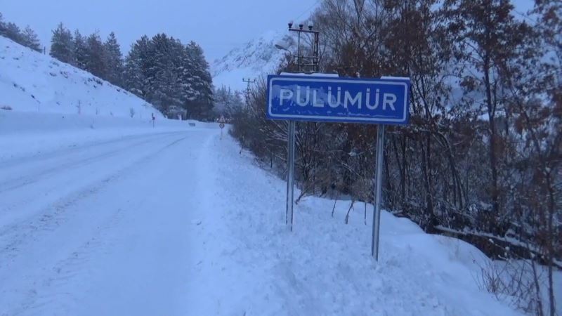 Pülümür’de kar kalınlığı 30 santimetre oldu
