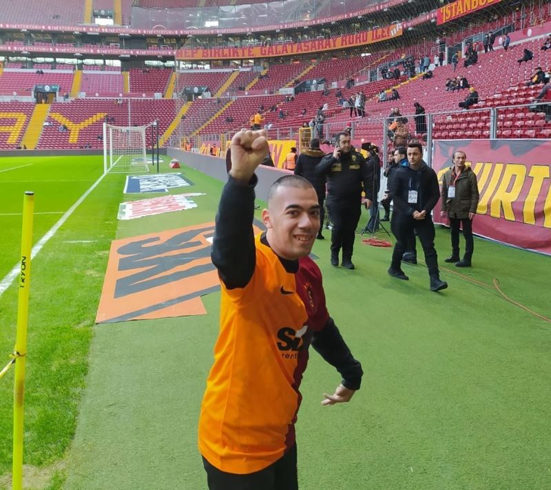 Şanlıurfa’da özel gereksinimli gencin Galatasaray hayali gerçek oldu
