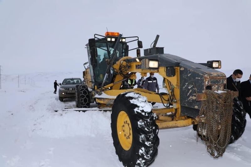 Kars’ta 38 köy yolu ulaşıma kapalı
