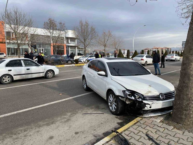 Çorum’da zincirleme trafik kazası: 1 yaralı
