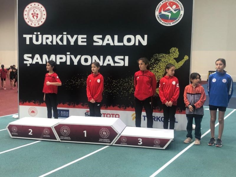 Atletizm şampiyonasından 2 madalya daha geldi
