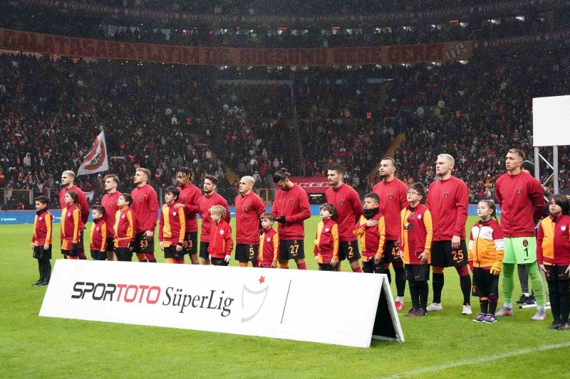 Galatasaray’da 2 değişiklik
