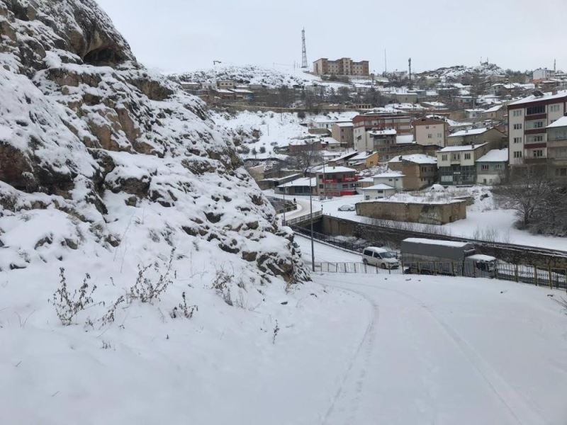 Bayburt’ta eğitime kar tatili
