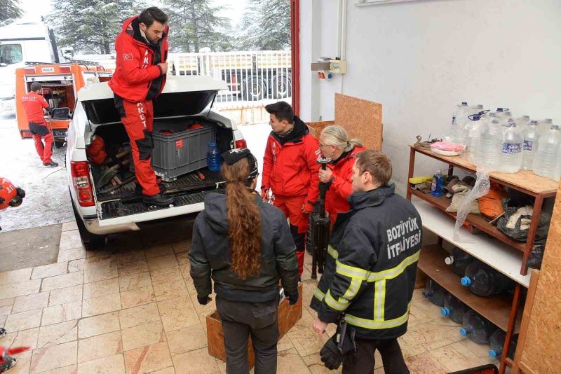 Bozüyük Belediyesi’nden depremzedelere yardım eli
