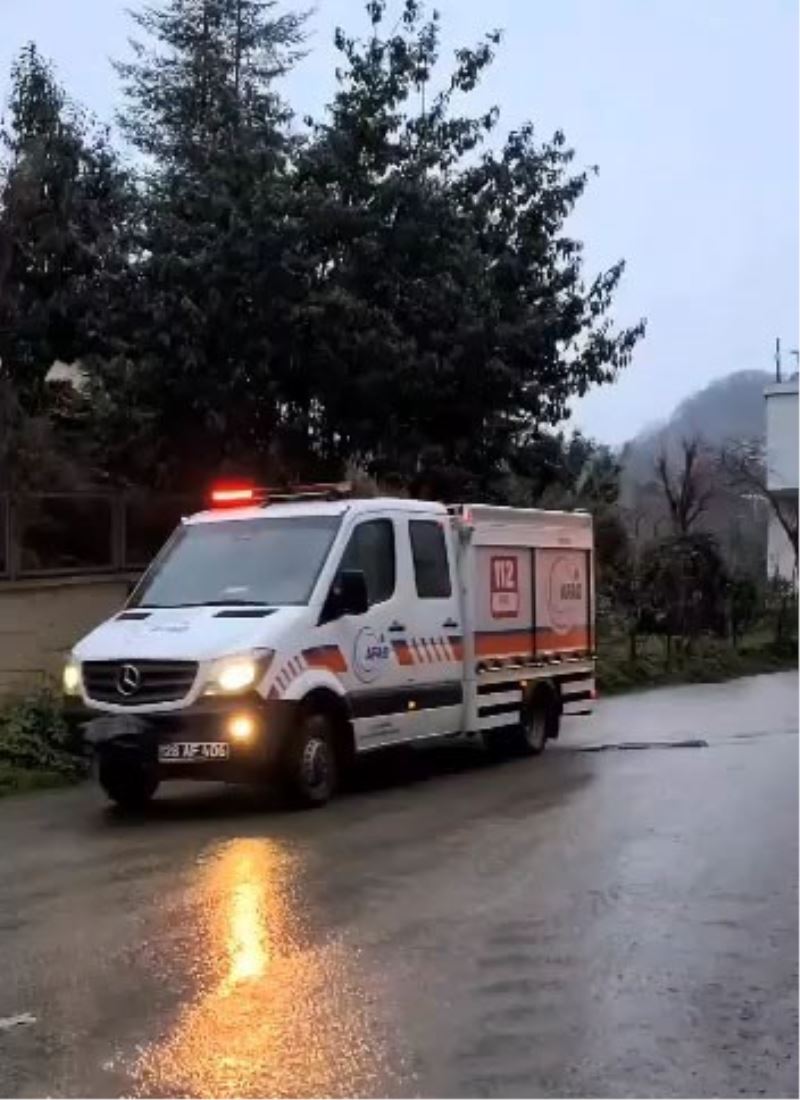 Giresun’dan deprem bölgesine ekipler yola çıktı
