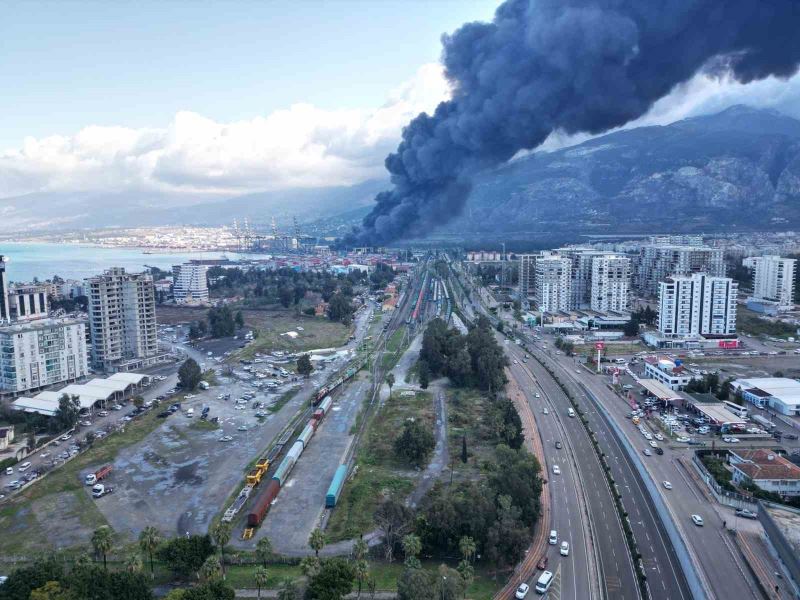 Depremin yıktığı İskenderun’daki son durum havadan görüntülendi
