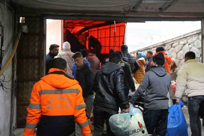 Gölbaşı Belediyesi’nden deprem bölgesine 10 mühendis desteği
