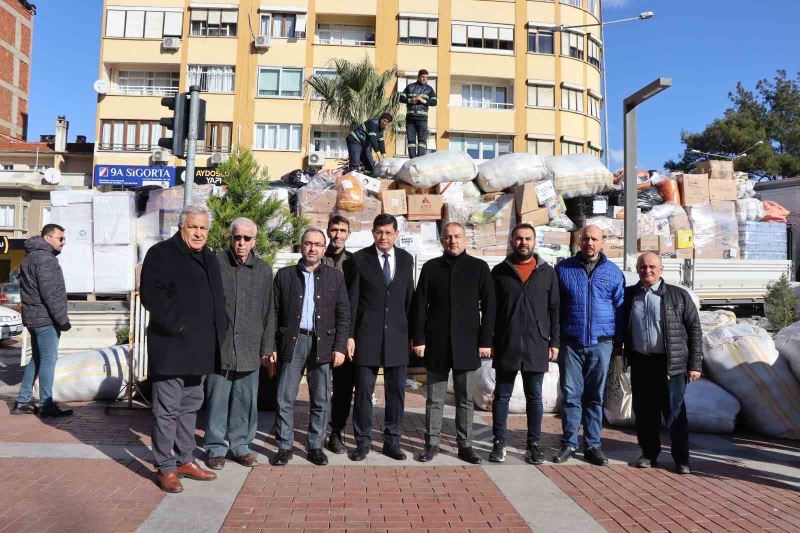 Nazilli ikinci gün de yardıma devam ediyor
