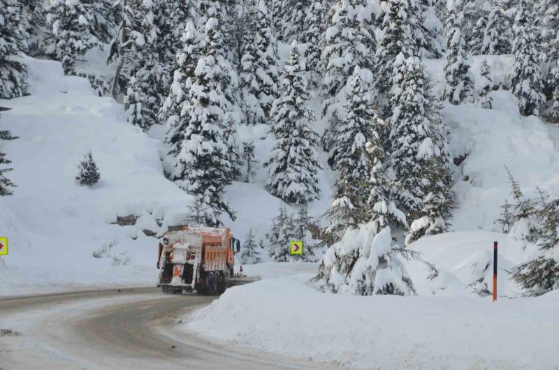 Antalya-Konya karayolunda trafik normale döndü
