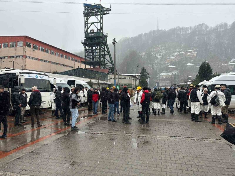 Zonguldak’tan 225 madenci deprem bölgesine hareket etti
