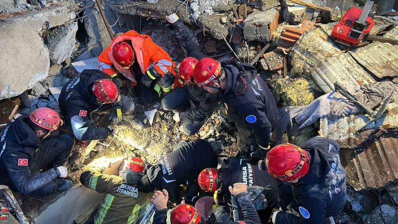 Bursa, tüm gücüyle deprem bölgesinde
