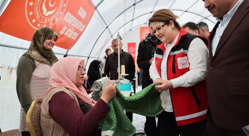 Aile ve Sosyal Hizmetler Bakanlığı Depremzede Kadınlar İçin İş Atölyeleri Kuruyor