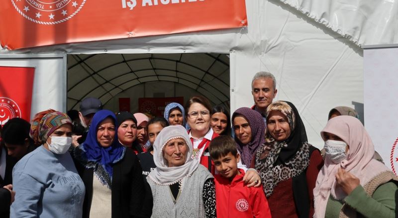 Bakanımız Derya Yanık Adıyaman