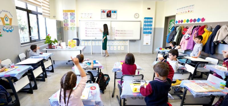 HER İKİSİ DE SÖZLEŞMELİ ÖĞRETMEN OLAN EŞLERİN AİLE BİRLİĞİNE BAĞLI İLLER ARASI YER DEĞİŞTİRME BAŞVURULARI, 21 AĞUSTOS