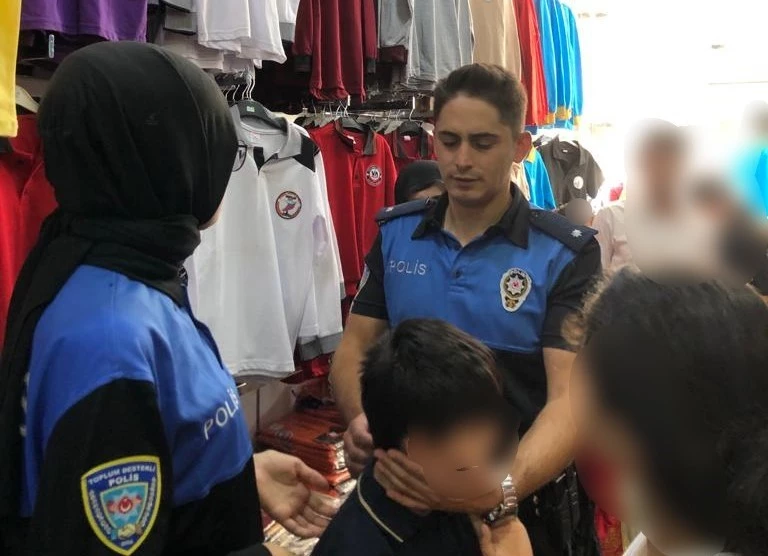 Hakkari Polisi Vatandaşlarımızı Sevindirmeye Devam Ediyor