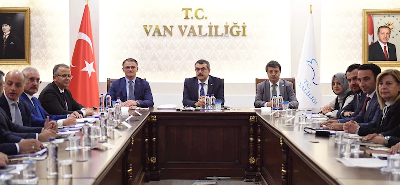 BAKAN YUSUF TEKİN, VAN İL EĞİTİM DEĞERLENDİRME TOPLANTISI